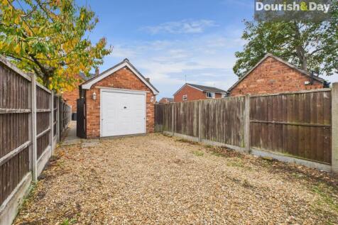 Garage &amp; Driveway