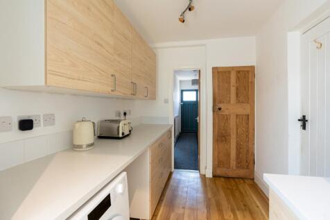 106 Ferry Road-07623