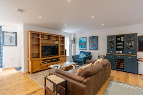 10a Foxwell Drive-03894