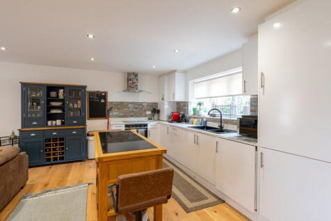 10a Foxwell Drive-03884