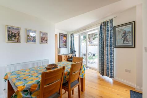 10a Foxwell Drive-03899