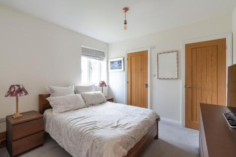 10a Foxwell Drive-03854