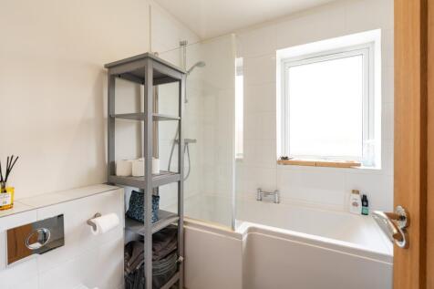10a Foxwell Drive-03849