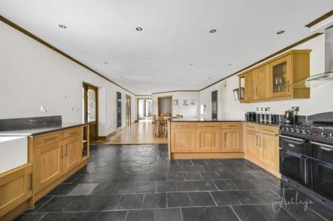 Open Plan Kitchen/Breakfast Room