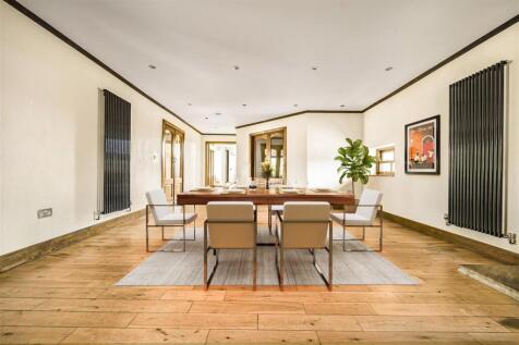Kitchen/Breakfast Room (Virtually Staged)
