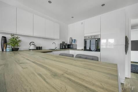 Annex Kitchen/Living Room