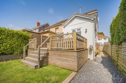 Garden/Decking area