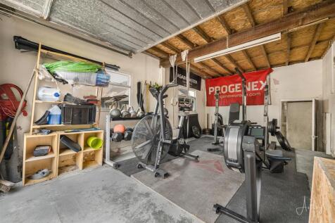 Detached Garage