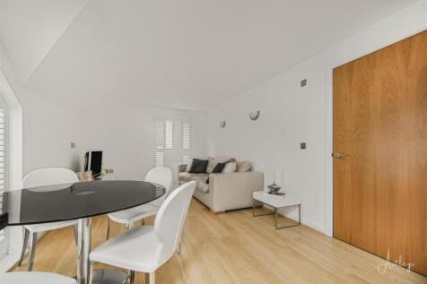 Kitchen/Living Room
