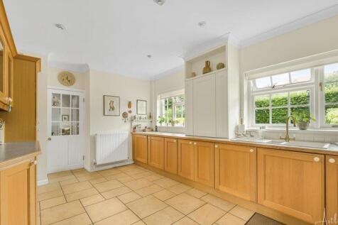Kitchen/Open Dining Area