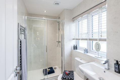 Buchanan 4 bedroom home, en suite to main bedroom