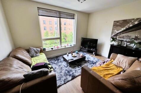 Kitchen/Living Area