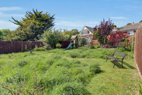 Top Tier Rear Garden