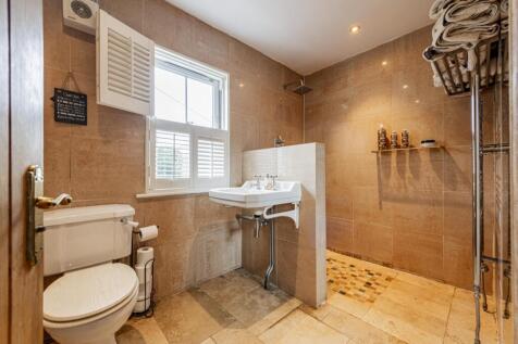 Ground Floor Wet Room