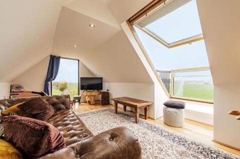Barn Lounge