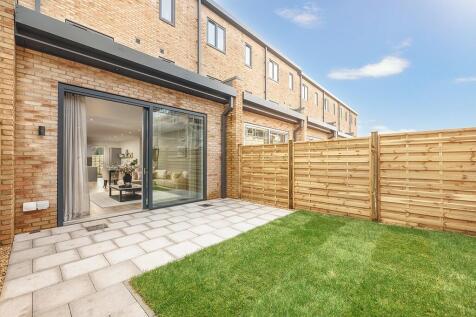 Show Home Garden