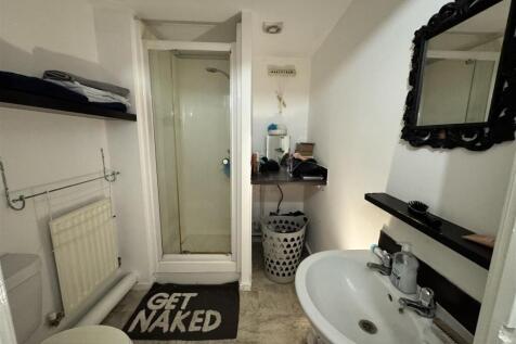 Downstairs Bathroom