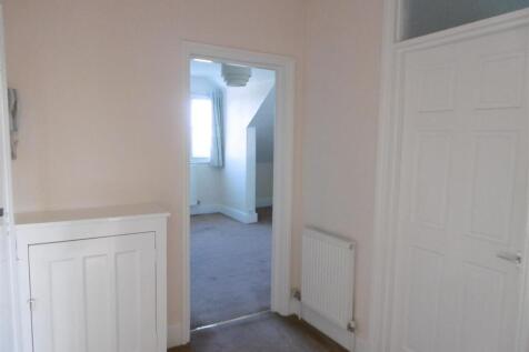 HALLWAY.JPG