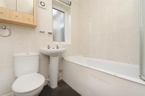 Bathroom.jpg