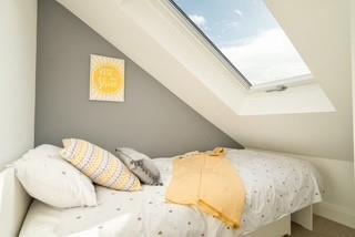 F4 113 High Bedroom 2.jpg