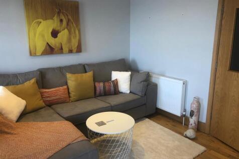 Lounge 3 .jpeg