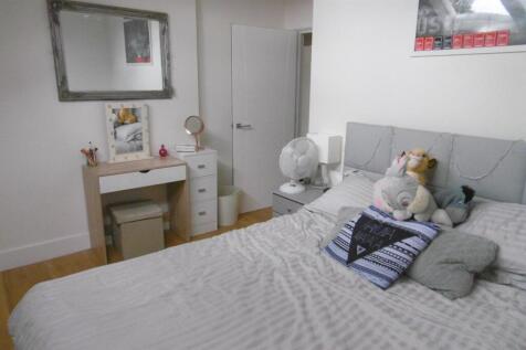 double bedroom.JPG