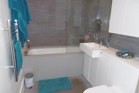 bathroom.JPG