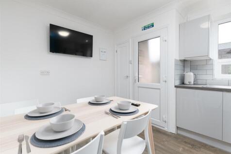 96 Peckover Road - Norwich-kitchen-2.jpg
