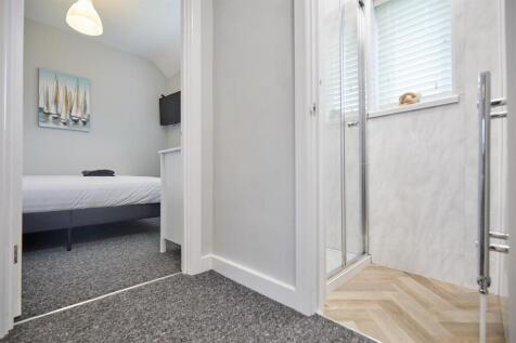 2 Barnesdale Road 29.jpg