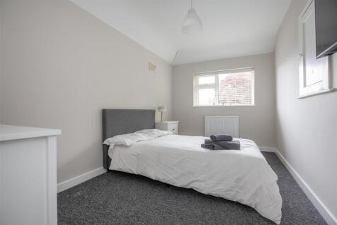bed 5.jpg