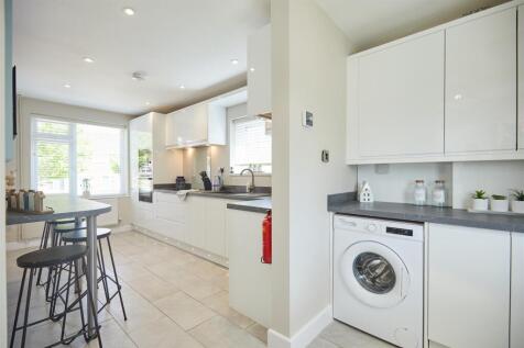 3 Fountains Road 5.jpg