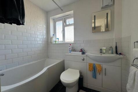 WhatsApp Image 2024-08-22 at 14.23.29 (1).jpeg