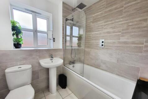 Main Bathrroom