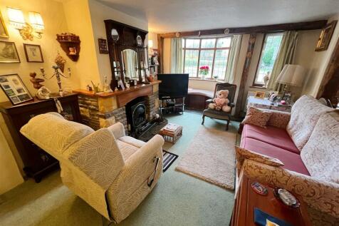 Living Room.JPG