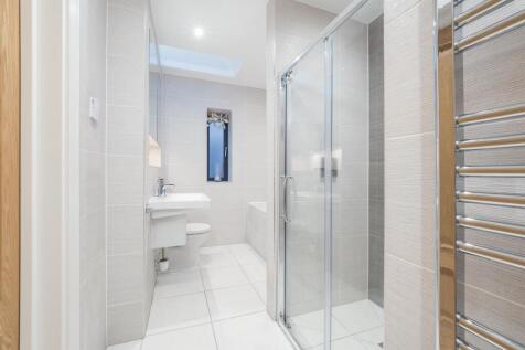 Luxury Bathroom/Jack &amp; Jill Ensuite