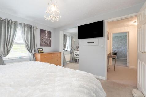 22 St Peters Way-37.jpg