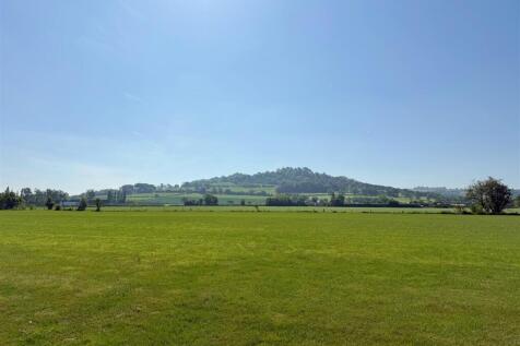 Countryside Views to Front