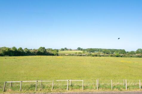 Countryside Views to Front