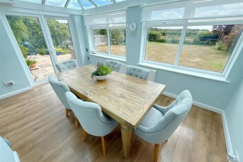 Conservatory / Dining Area