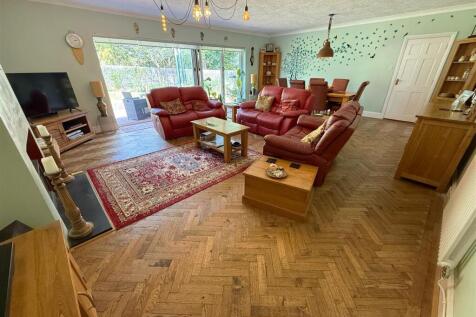 Living / Dining Room