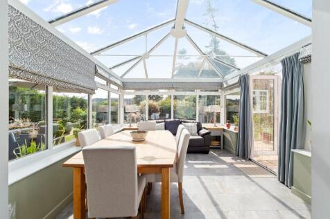 Conservatory / Dining Room