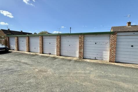 Garage Block