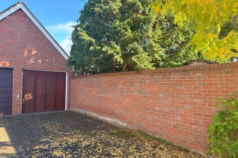 Garage &amp; Driveway