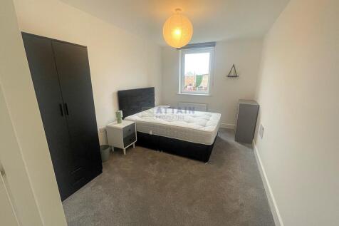 Bedroom 2 flip.jpg