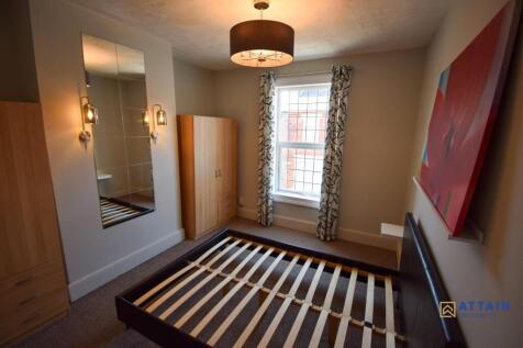 Bedroom 1.jpg