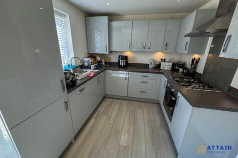 Kitchen Close.jpg
