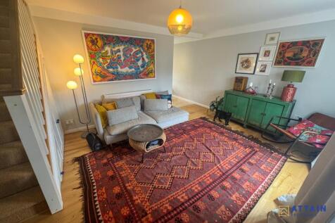 Living Room.jpg
