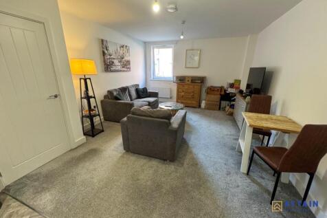 Living Room - Far.jpg