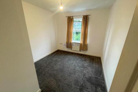 Bedroom 3.jpg