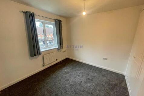 Bedroom 1.jpg